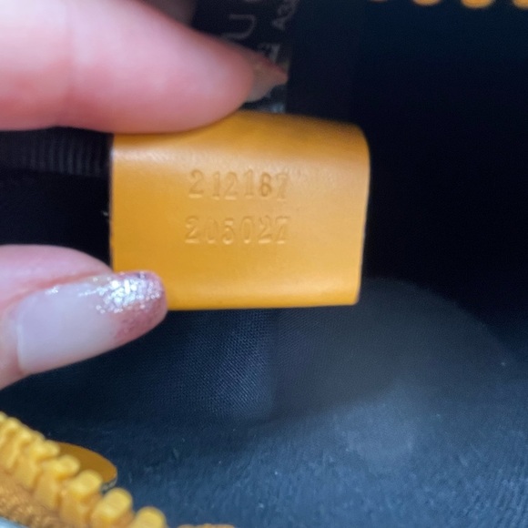 Gucci Tote - Picture 12 of 14